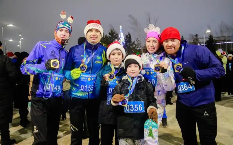массовый праздничный забег в Астане