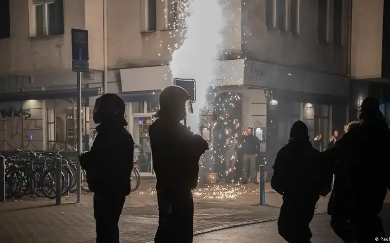 Почти 400 человек задержаны в новогоднюю ночь в Берлине 