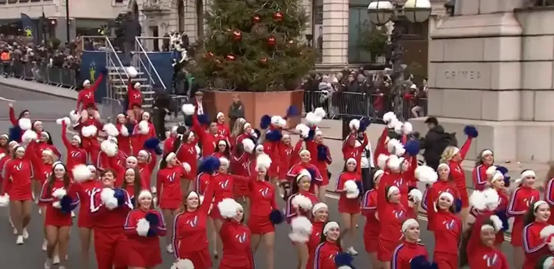 Лондонда Янги йил паради бўлиб ўтди