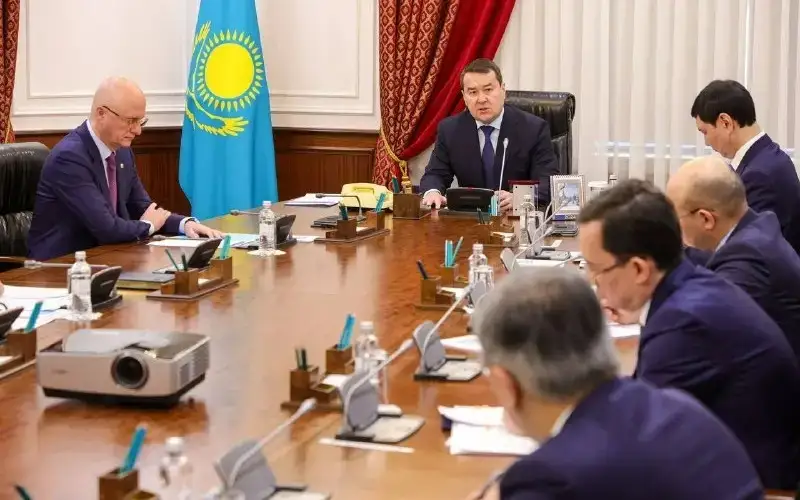 ҚР Ҳукуматида иқтисодиётнинг янада ўсишини таъминлаш масалалари муҳокама қилинди