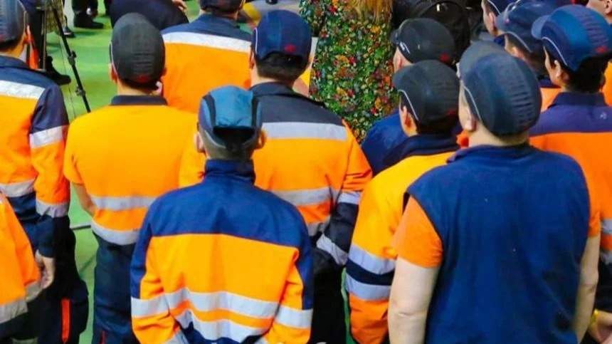 Жапонияда азаматтарға заңсыз жұмысшылар туралы ақпарат үшін ақы төлеу ұсынылды