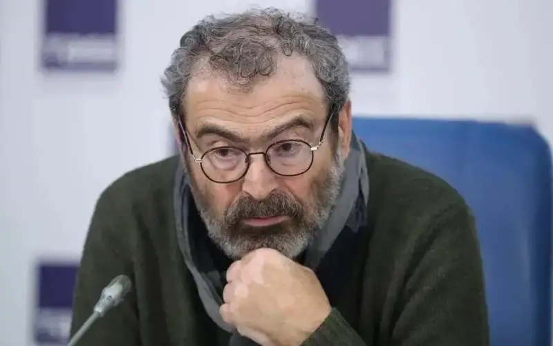 Аркадий Дубнов