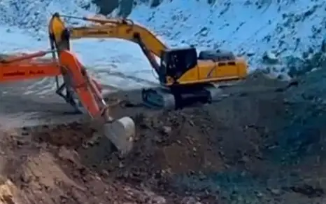 кадр из видео 