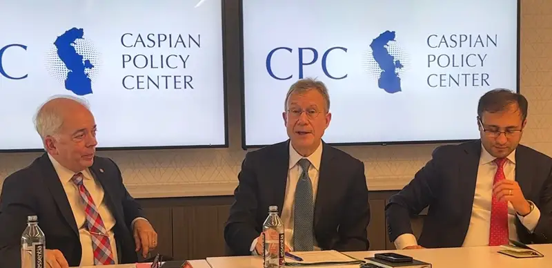 Дэниел Розенблюм