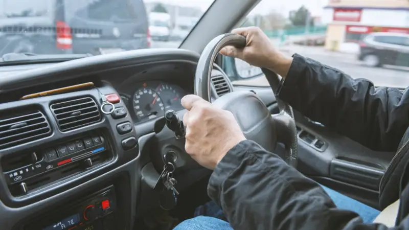 右舵车