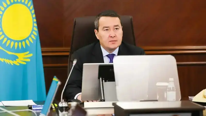 Алихан Смаилов