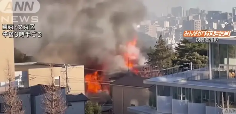 Fire breaks out in compound of former Japan PM Tanaka's residence