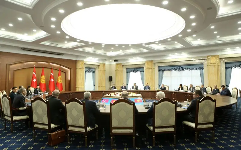 главы МИД Кыргызстана и Турции