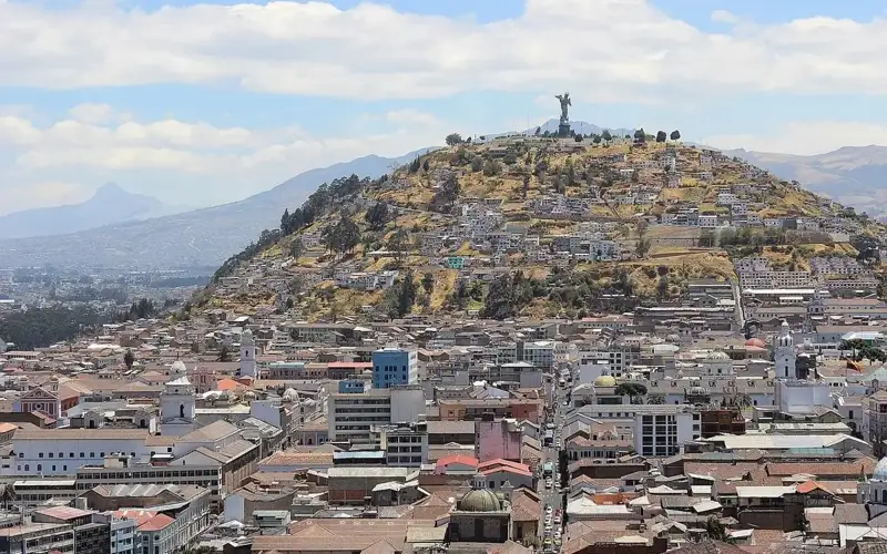 139 prison guards, officials still captive at Ecuadorian prisons