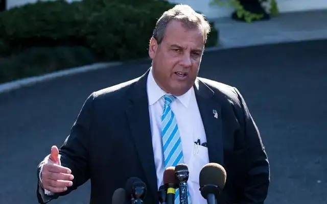 Трампнинг АҚШ президентлик сайловларидаги рақиби ўз номзодини қўйишдан бош тортди