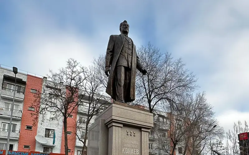 В Таразе почтили память выдающегося политического деятеля Казахстана Динмухамеда Кунаева