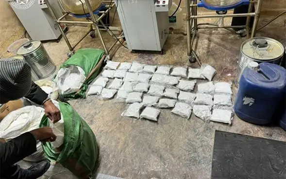 Двух иностранцев задержали за изготовление наркотиков в Алматы