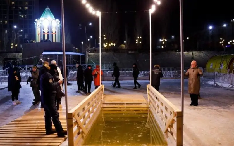 Где и когда можно окунуться в прорубь на Крещенские купания в Астане 