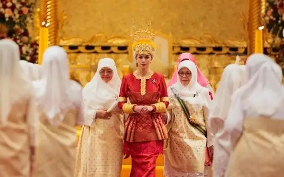  В Брунее начались торжества в честь свадьбы принца Абдула
