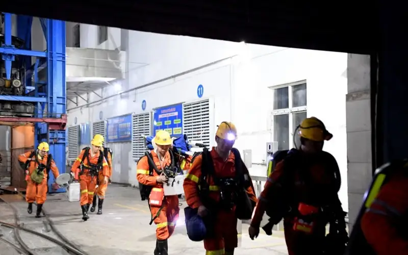 До десяти человек увеличилось число погибших на угольной шахте в Китае 