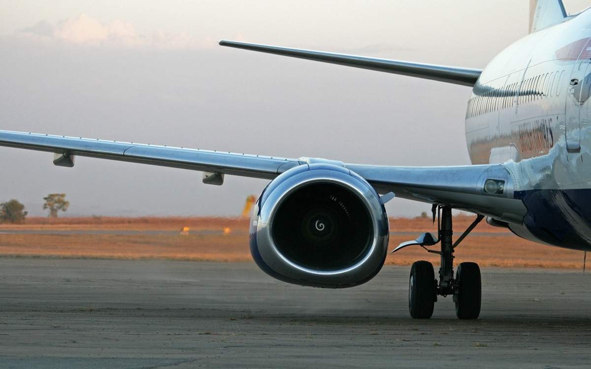 Колесо отвалилось у Boeing 777 при взлете в Сан-Франциско