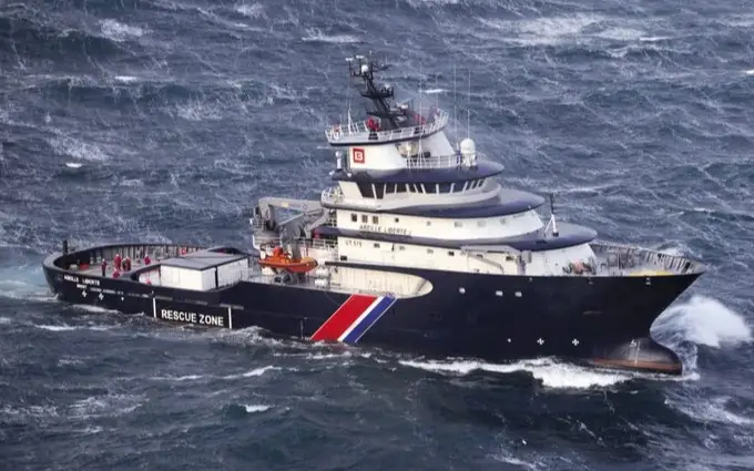 Пять человек погибли в море, более 180 мигрантов спасли власти Франции 