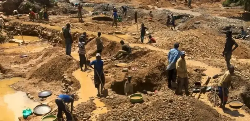 Танзанияда ноқонуний кон қулаши оқибатида 22 киши ҳалок бўлди