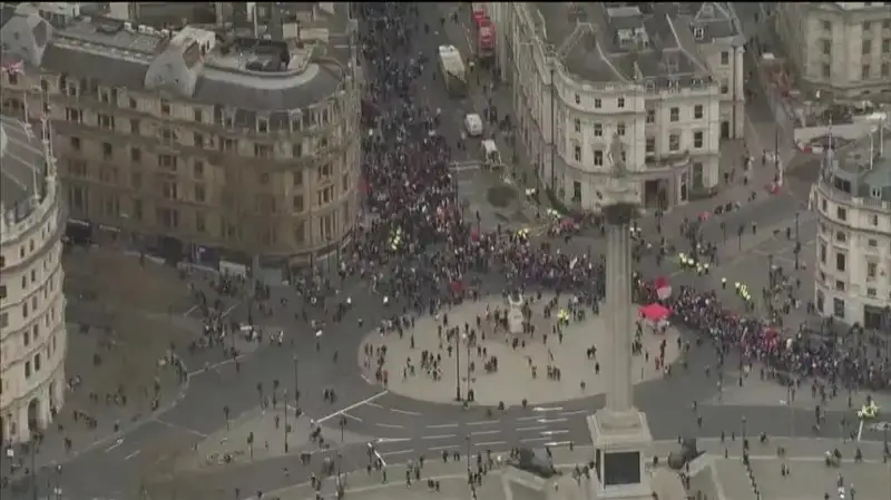 Лондонда Фаластинпараст фаоллар фонд биржасини блокировка қилишга уринди