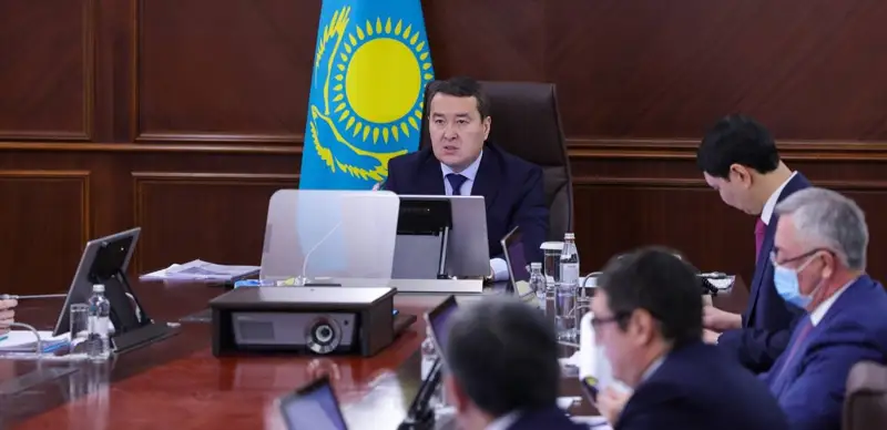 Алихан Смаилов