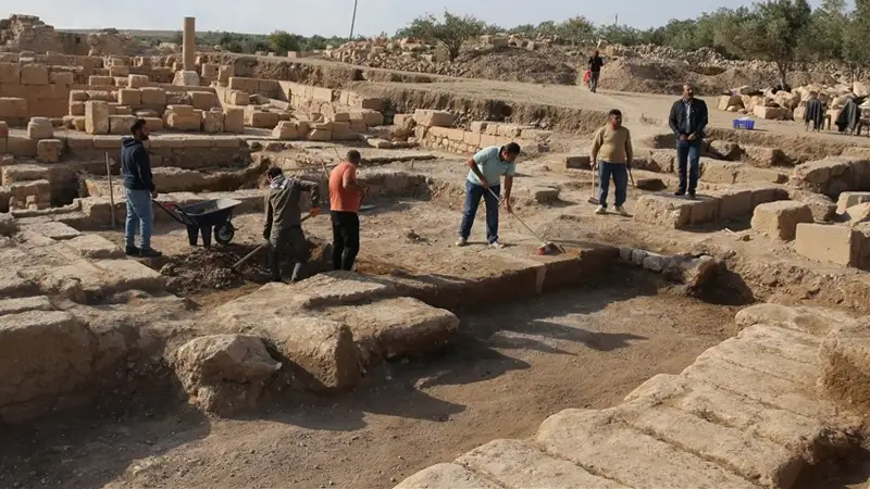 1,500-year-old drinking water canal found in ancient city of Dara in Türkiye