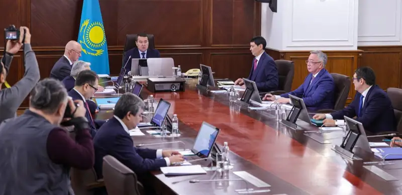 Алихан Смаилов