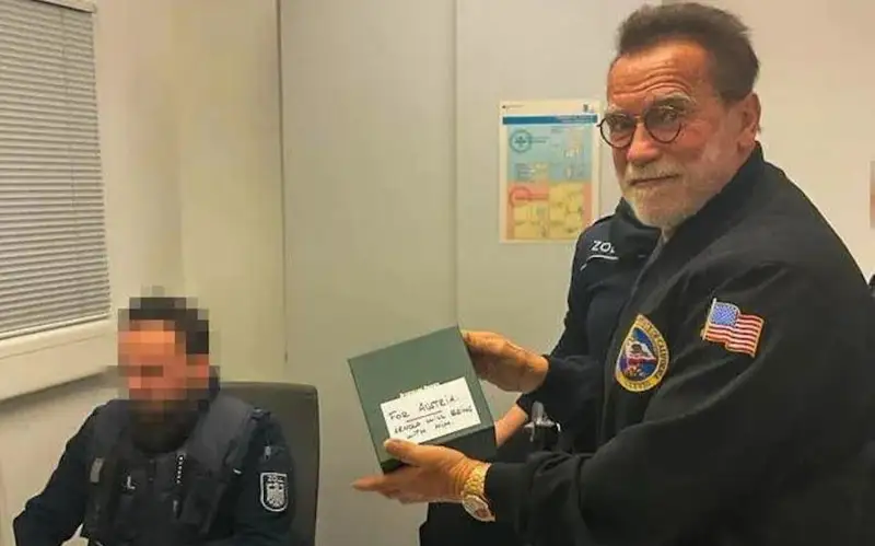 Арнольда Шварценеггера задержали в аэропорту Мюнхена