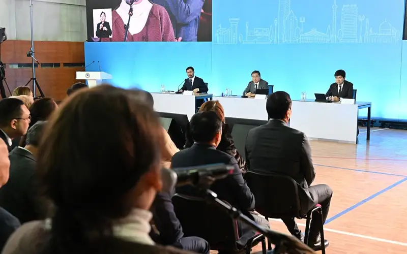 Почему в Алматы расходятся швы на мостах 