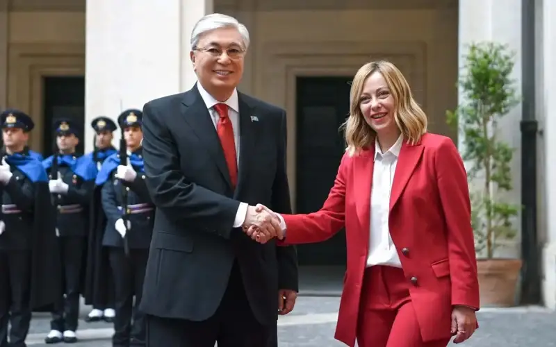 Жоржа Мелони Қозоғистон Президентини «Киджи» саройида қабул қилди