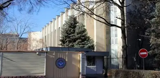 Қирғизистонда собиқ бош вазирнинг қариндоши қидирувга берилди