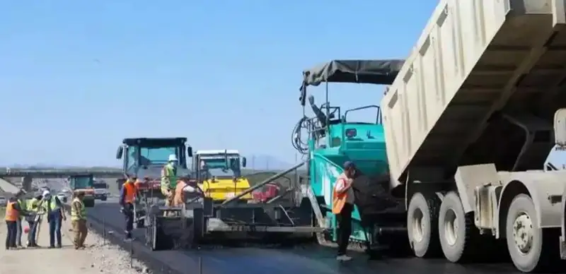 строительство и ремонт дорог