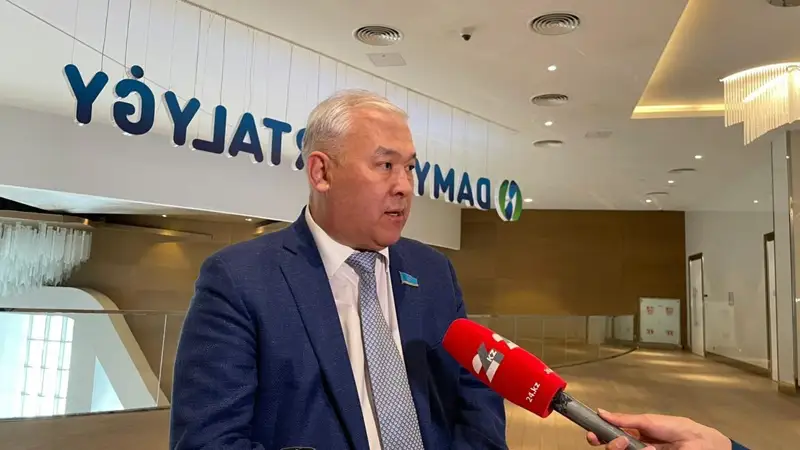 murat ábenov