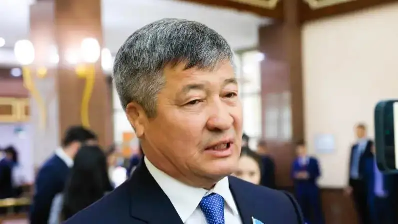 Даулет Турлыханов