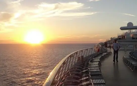 Каспий, Каспийское море, туристы, туризм, море, круиз, путешествие