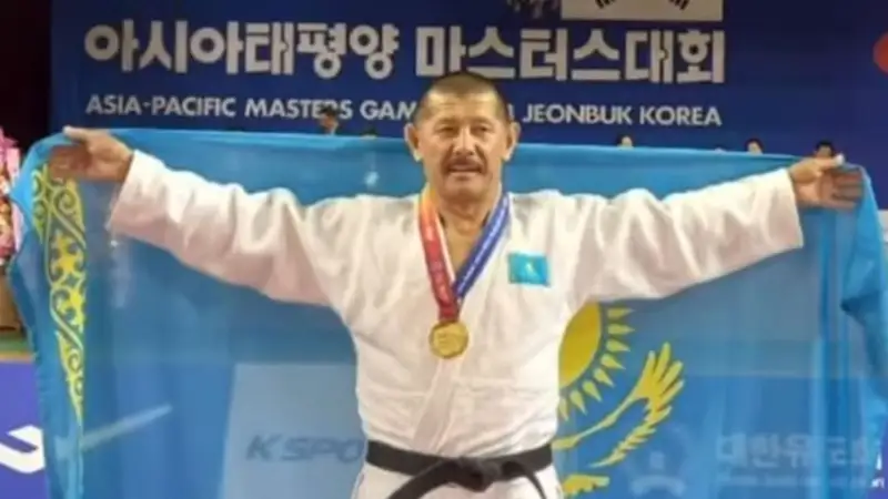 Болат Манабаев