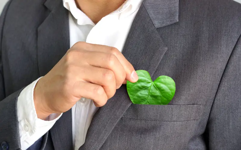 Должны ли табачники заниматься благотворительностью – мнение общественности