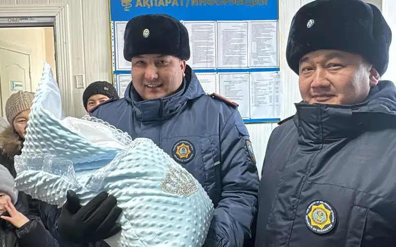 акмолинка назвала новорожденного в честь спасателя