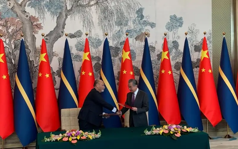 Китай, КНР, Науру