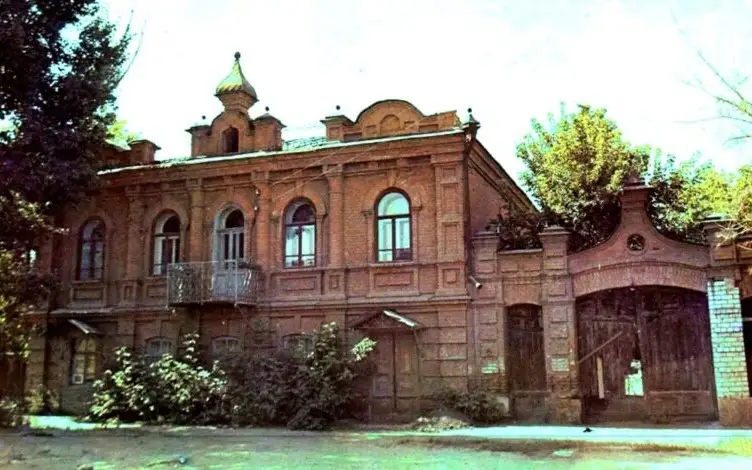 Статус исторического особняка в отстояли в Семее