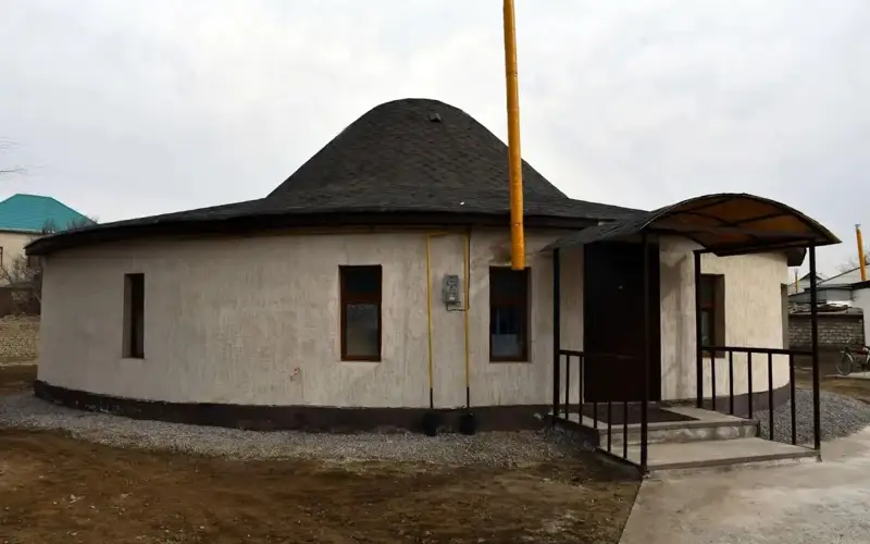 ғиштдан кигиз уй