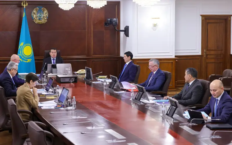 Алихан Смаилов