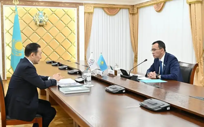 Маулен Ашимбаев