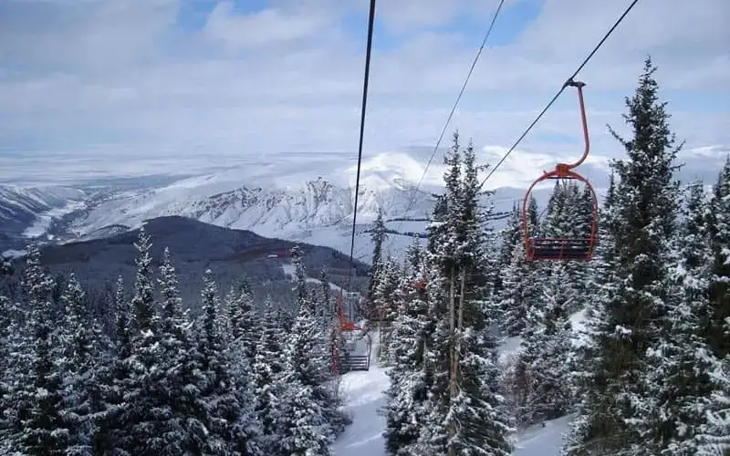 Қирғизистонда Қамчи Кўлбоевнинг уюшган жиноий гуруҳига тегишли бўлган ер майдони Қоракўл табиат боғи қайтарилди