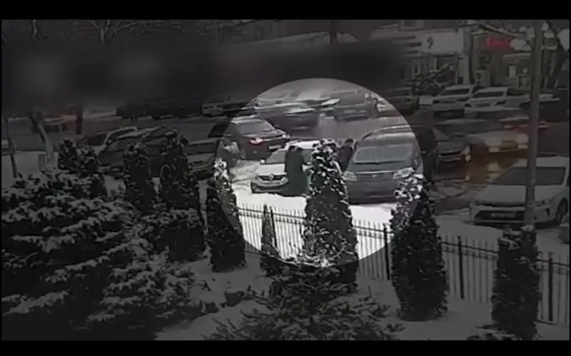 Полиция показала видео кражи невесты в Шымкенте