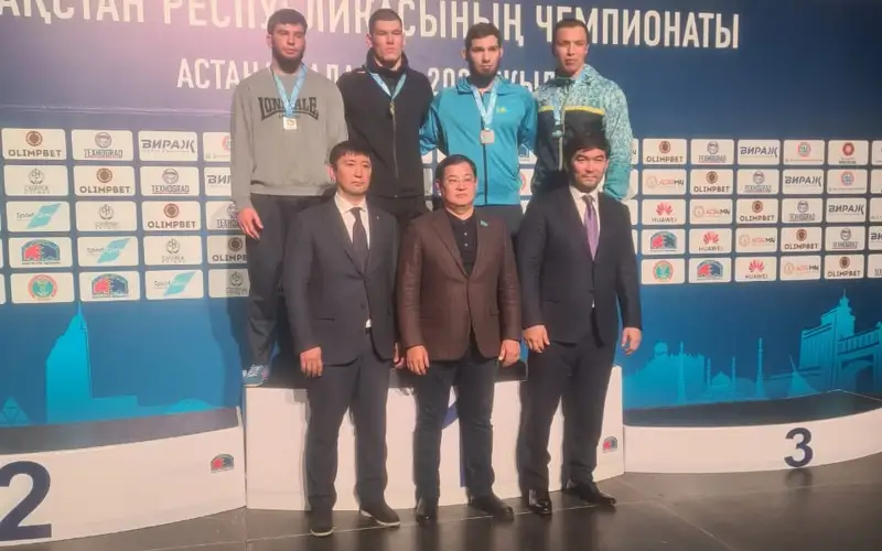 Чемпионы Казахстана по греко-римской борьбе определились в Астане