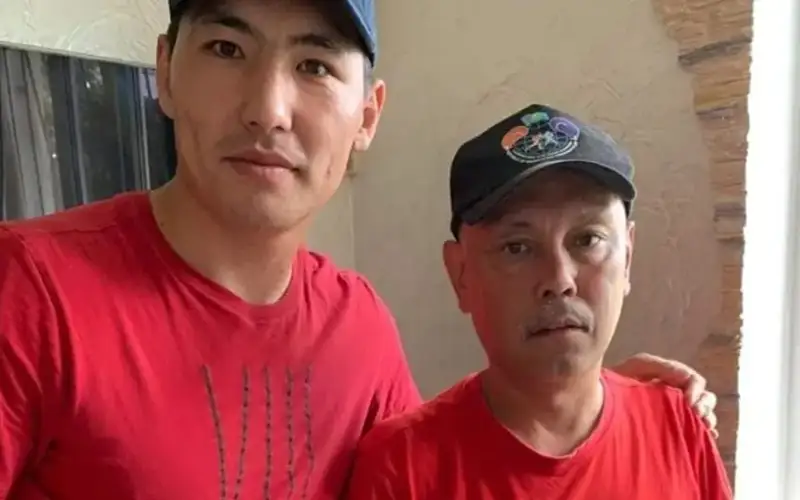 Тренер Жанибека Алимханулы рассказал о его первых шагах в боксе