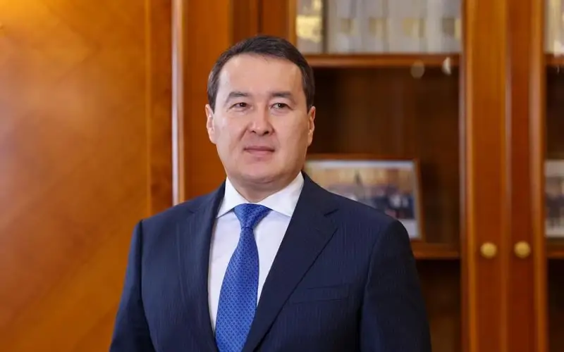 Алихан Смаилов