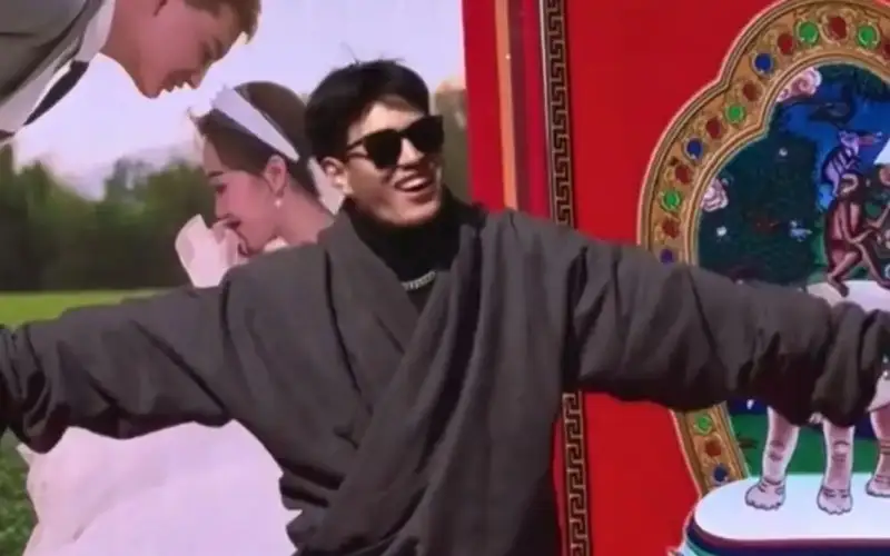 Kazakh song “Farida” performed by Chinese blogger goes viral on social media