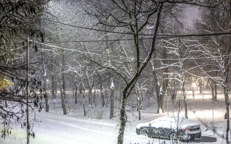 Бүгін еліміздің басым бөлігінде жаңбыр мен қар жауады