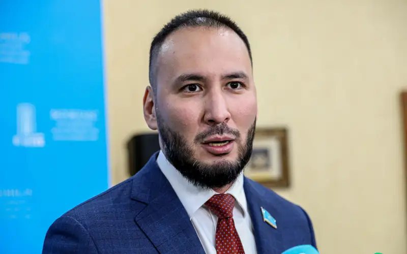 Айдарбек Ходжаназаров